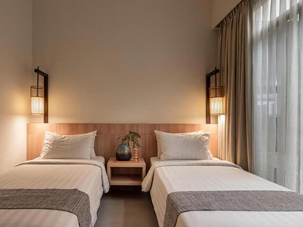 Bentani Hotel & Residence Сиребон Екстериор снимка