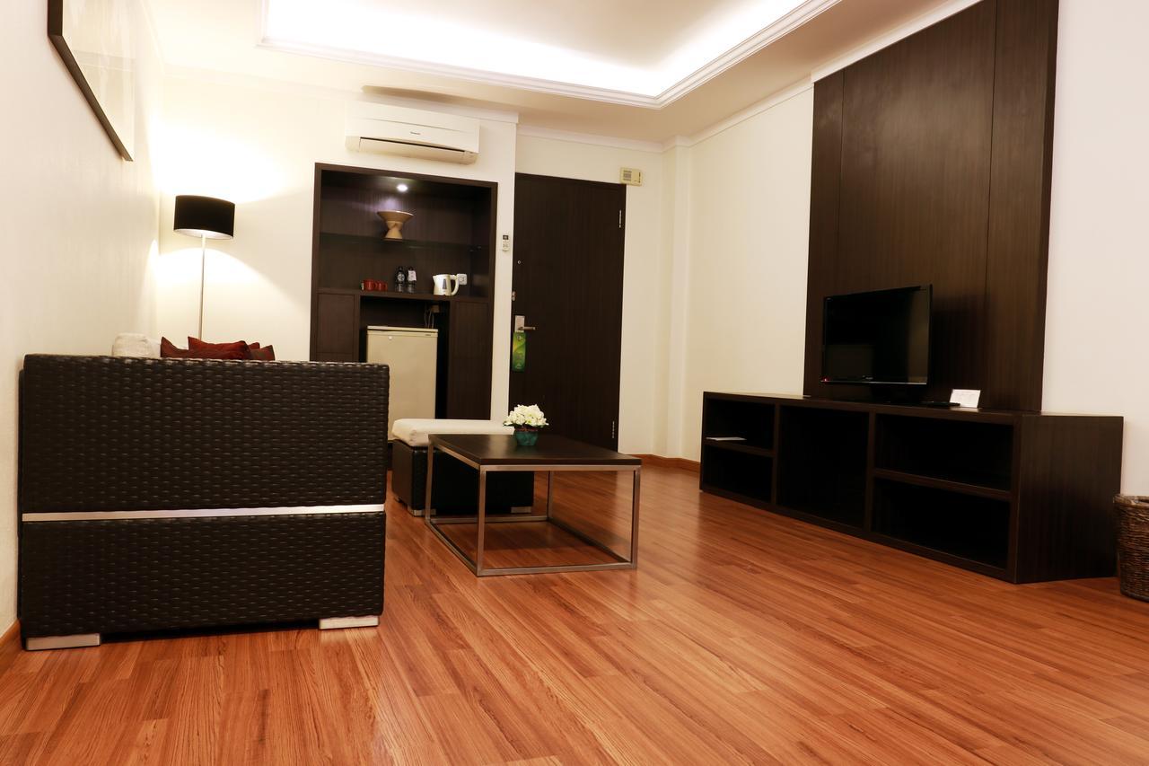 Bentani Hotel & Residence Сиребон Екстериор снимка