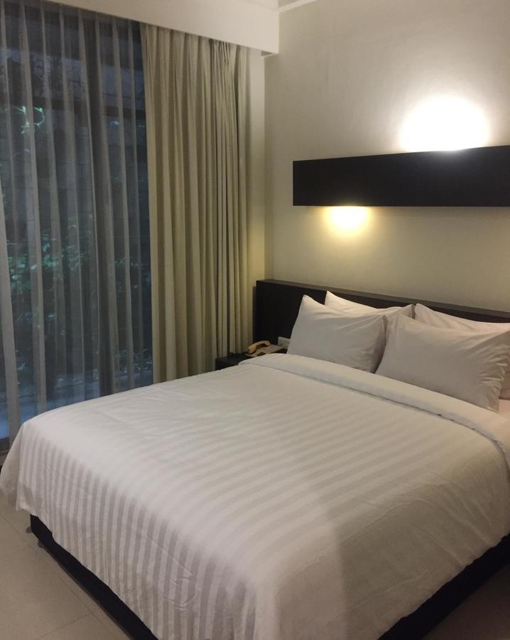 Bentani Hotel & Residence Сиребон Екстериор снимка